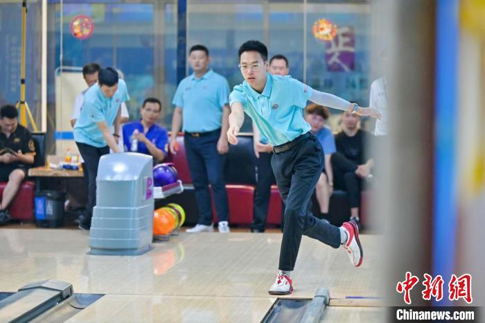 2024年中国保龄球巡回赛温州站开幕，303名选手来