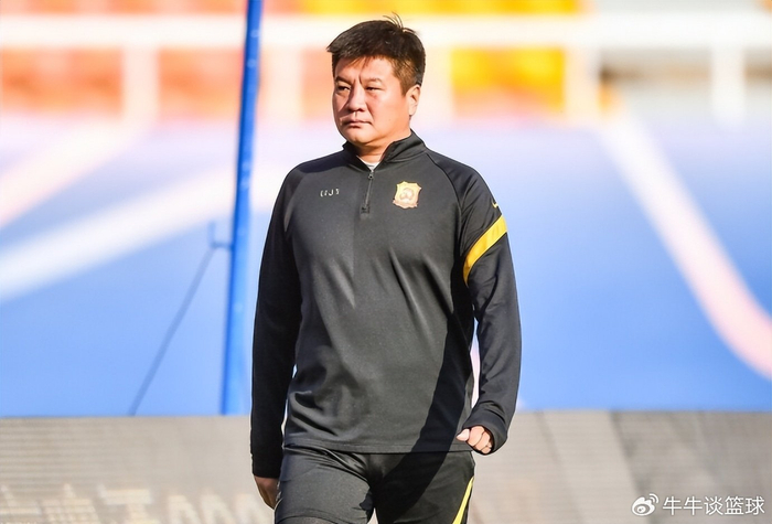 邦本宜裕澄清妻子社交媒体争议 表态服从球队战