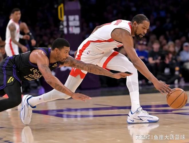 湖人双星闪耀力克火箭 防守限制杜兰特延续两连